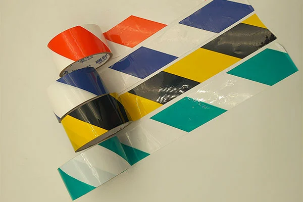 경고 테이프: 공공 및 작업자 안전을 위한 중요한 시각 보호 장치