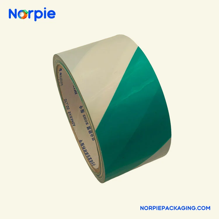 녹색과 흰색 경고 테이프