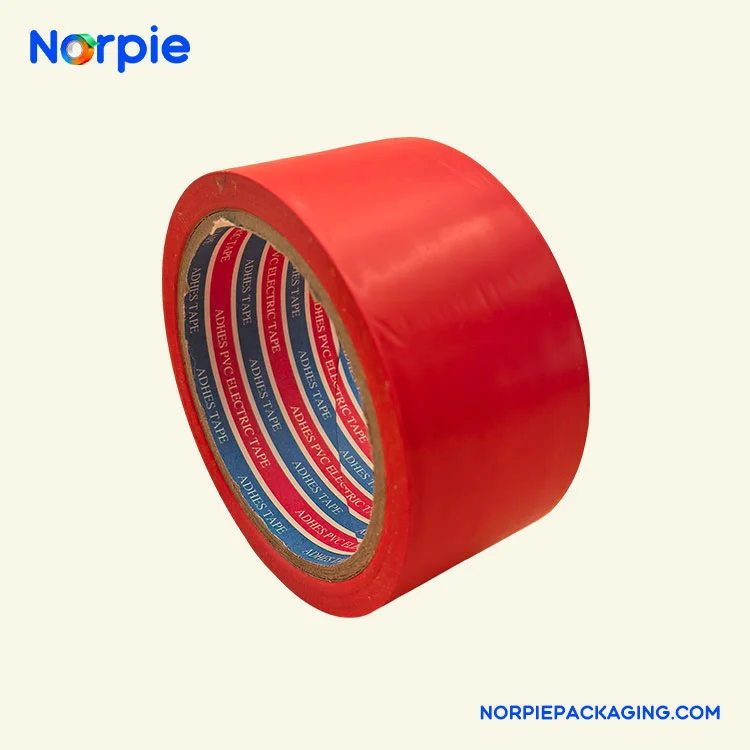 순수한 빨간색 경고 테이프